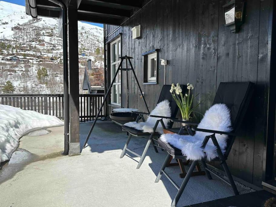 Lovise Mountain Apartment Stranda  Exteriér fotografie